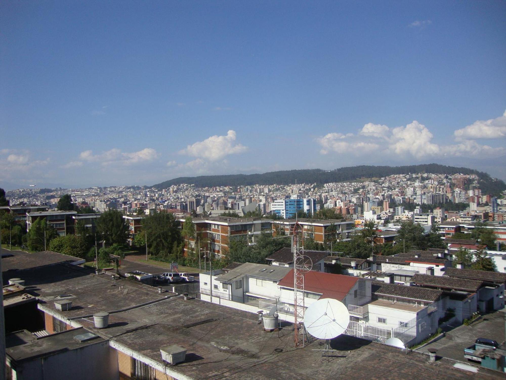 Suites Metropoli Quito Luaran gambar