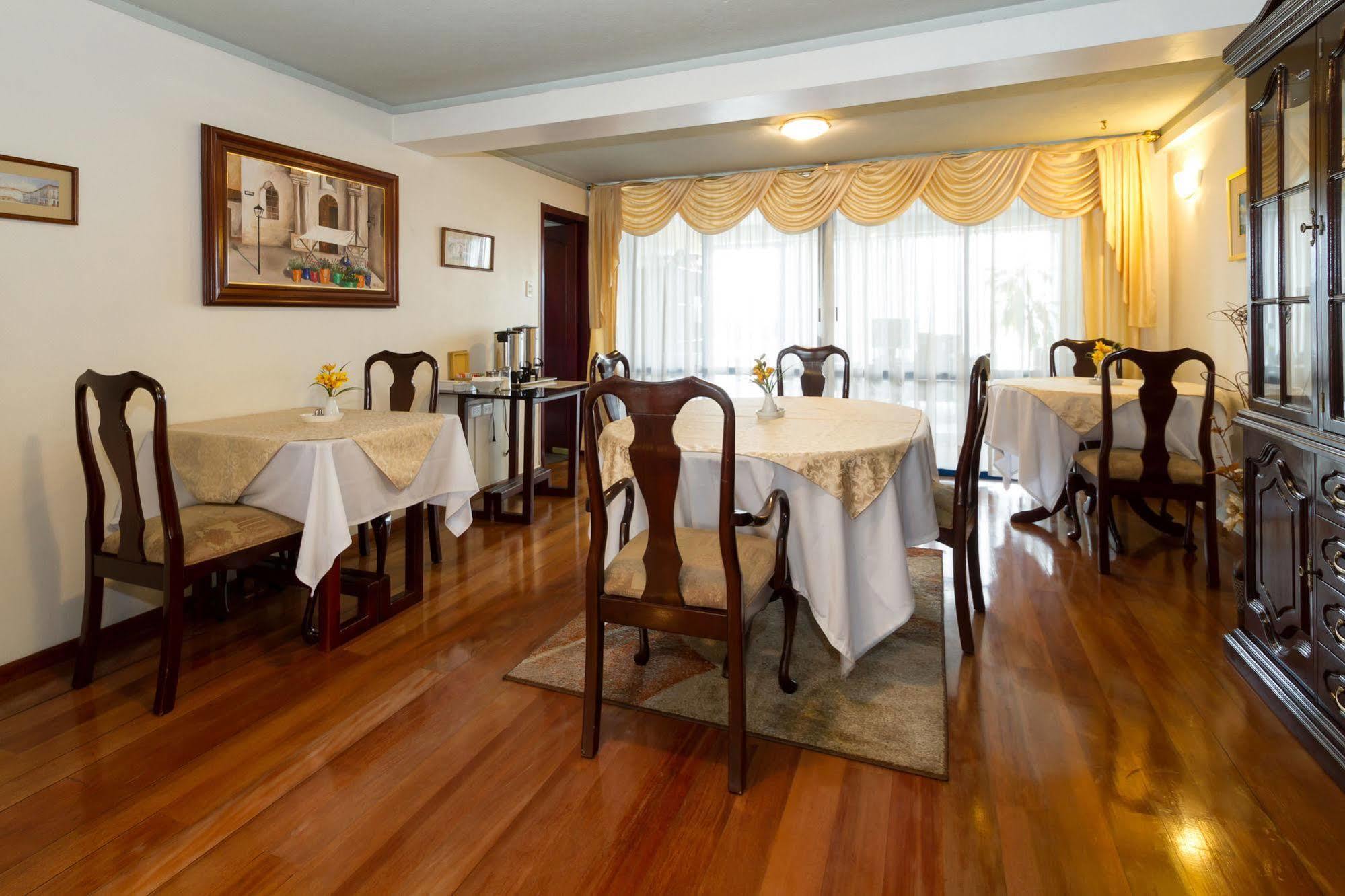 Suites Metropoli Quito Luaran gambar